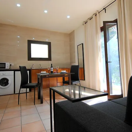 La C Apartment *