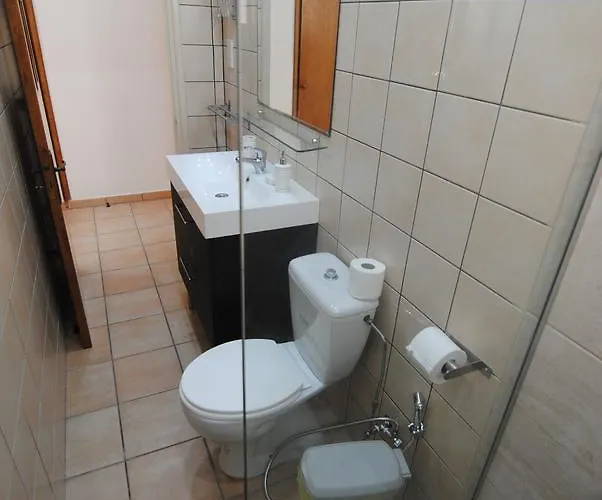 La C アパート ラルナカ